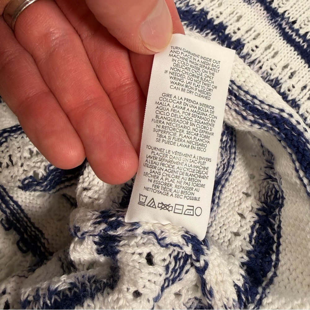 CAbi Women's Open Knit V-Neck Sweater Navy and White Stripes Size XS Oversized - Picture 4 of 7